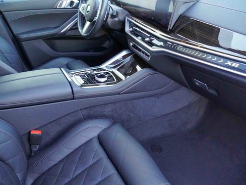 Used 2025 BMW X6 xDrive40i image 10