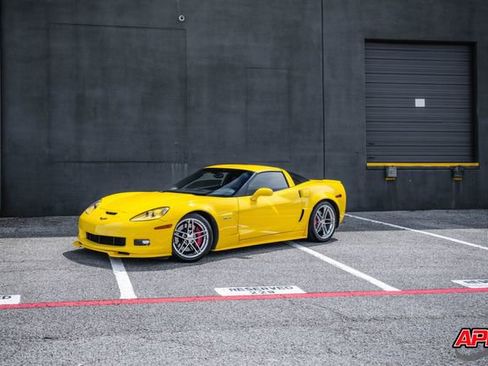 Used 2007 Chevrolet Corvette Z06 w/ Preferred Equipment Group RWD image 41