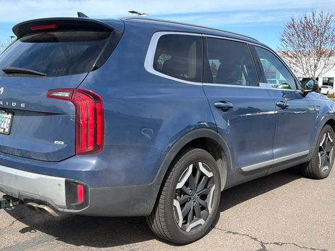 Used 2023 Kia Telluride S w/ S Sunroof Package image 4