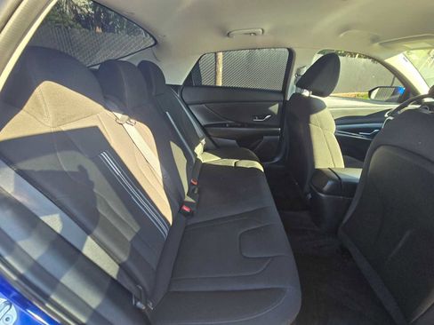 Used 2023 Hyundai Elantra SEL w/ Convenience Package image 14
