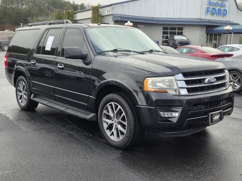 Used 2015 Ford Expedition EL XLT w/ Equipment Group 201A image 22