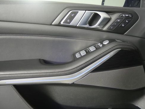 Certified 2024 BMW X7 M60i w/ Executive Package image 8