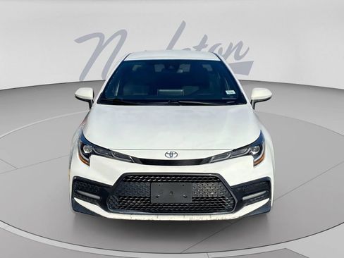 Used 2021 Toyota Corolla SE FWD image 3
