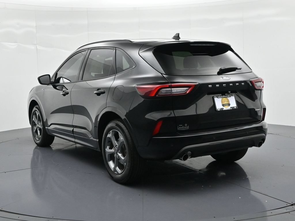 Used 2024 Ford Escape ST-Line w/ Tech Pack #1 AWD/4WD image 8