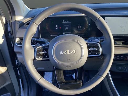 New 2026 Kia Carnival EX image 21