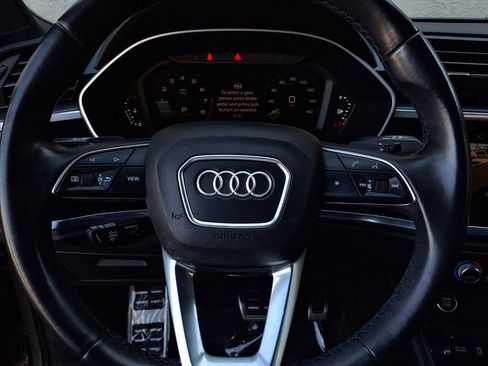 Used 2021 Audi Q3 2.0T Premium Plus w/ Premium Plus Package image 11