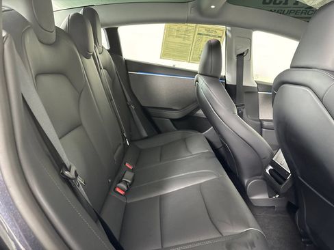 Used 2025 Tesla Model 3 Long Range RWD image 19