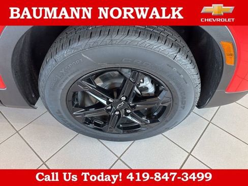 New 2025 Chevrolet Blazer LT w/ Convenience Package AWD/4WD image 8