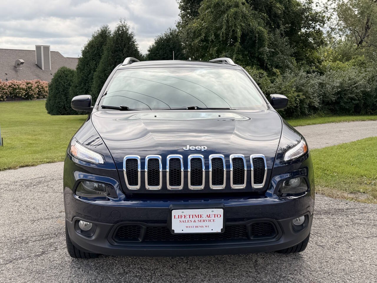 Used 2014 Jeep Cherokee Latitude w/ Cold Weather Group AWD/4WD image 7