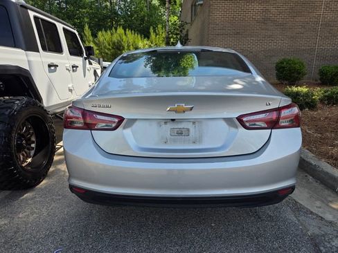 Used 2021 Chevrolet Malibu LT FWD image 4