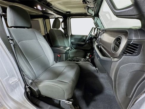 Used 2020 Jeep Wrangler Unlimited Sport S image 24