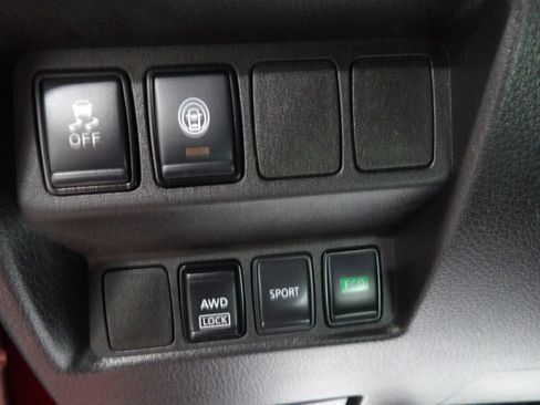 Used 2020 Nissan Rogue Sport S AWD/4WD image 18