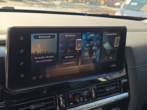 New 2026 Nissan Pathfinder SL image 23