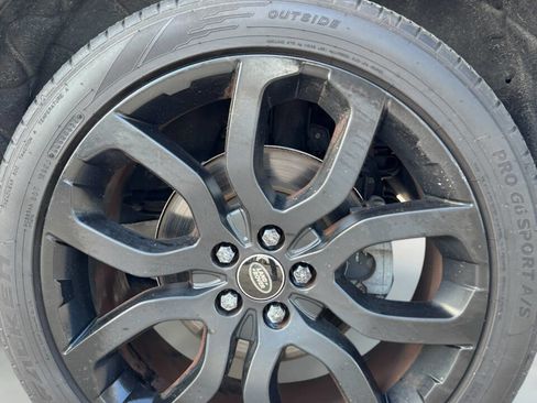 Used 2016 Land Rover Range Rover Evoque SE Premium image 36