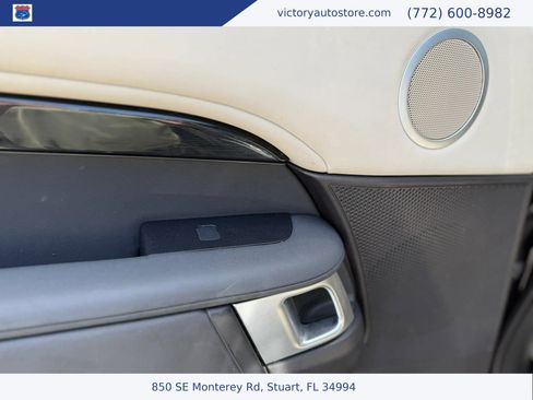 Used 2019 Land Rover Discovery SE AWD/4WD image 48