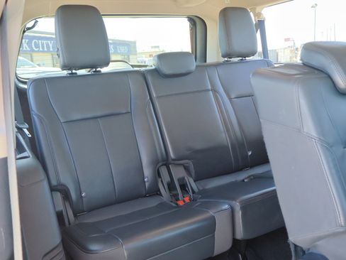 Certified 2024 Ford Expedition Max XLT image 40