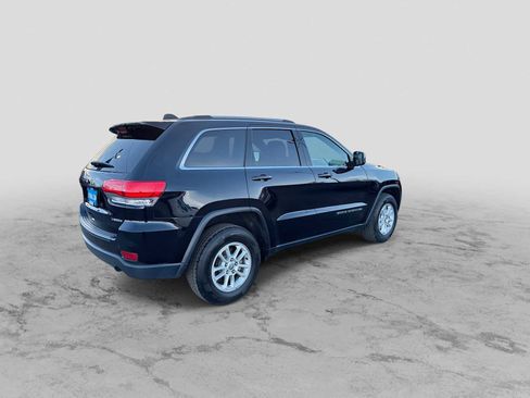 Certified 2018 Jeep Grand Cherokee Laredo image 8