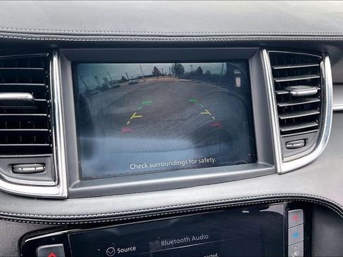 Used 2021 INFINITI QX50 Luxe w/ Appearance Package image 21