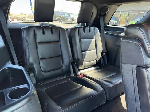 Used 2019 Ford Explorer Sport w/ Ford Safe & Smart Package AWD/4WD image 17