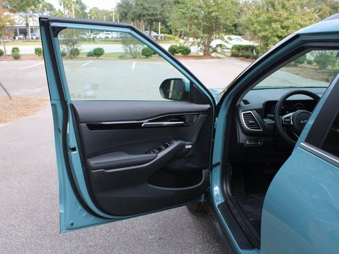 New 2026 Kia Seltos SX w/ SX Sunroof Package image 19