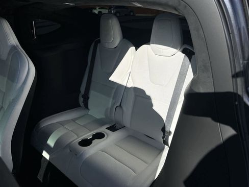 Used 2023 Tesla Model X Plaid image 32