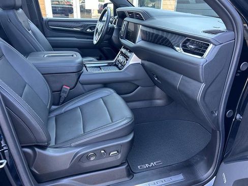 Used 2024 GMC Yukon XL Denali image 25