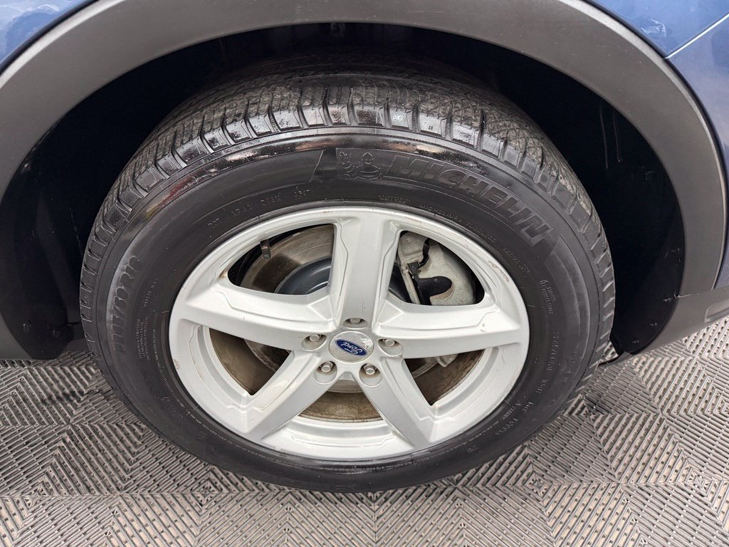 Used 2018 Ford Explorer XLT FWD image 18