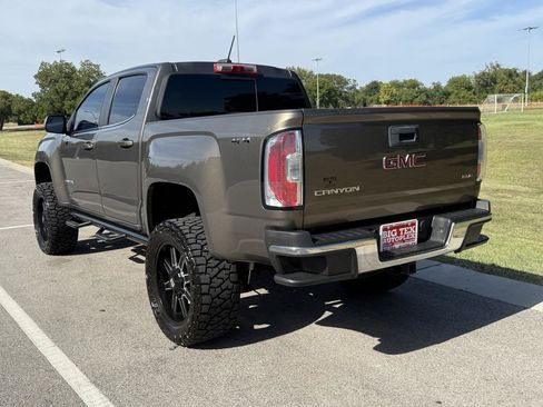 Used 2016 GMC Canyon SLE w/ SLE Convenience Package AWD/4WD image 8