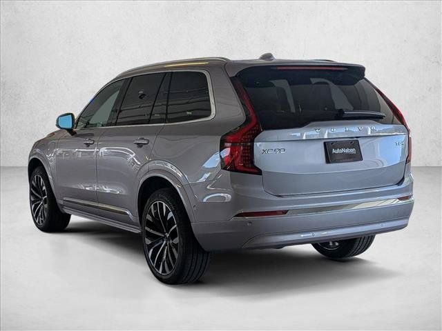 New 2026 Volvo XC90 T8 Plus w/ Protection Package AWD/4WD image 8