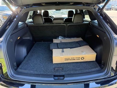 Used 2021 Volkswagen Atlas Cross Sport SEL image 7