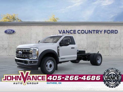 New 2025 Ford F550 4x4 Regular Cab Super Duty image 1