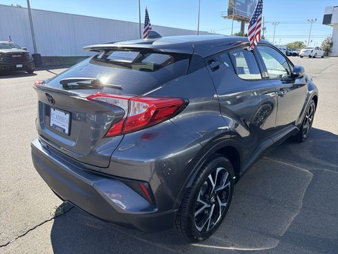 Used 2019 Toyota C-HR Limited image 4