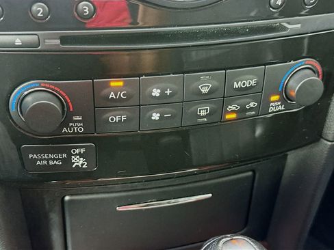 Used 2016 INFINITI QX70 2WD w/ Premium Package image 20