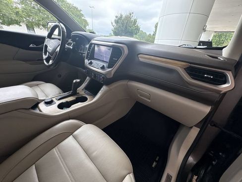 Certified 2019 GMC Acadia Denali w/ Technology Package AWD/4WD image 30