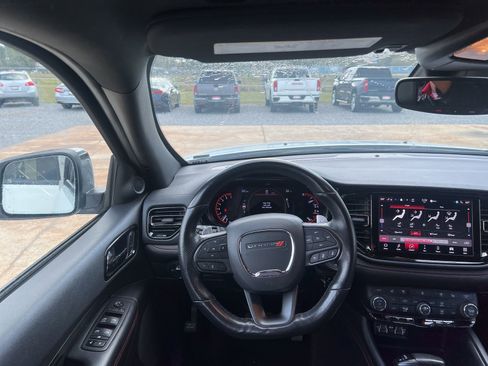 Used 2024 Dodge Durango GT image 11