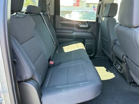 Used 2025 Chevrolet Silverado 1500 LT RWD image 17