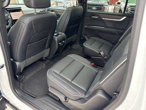 Used 2024 GMC Acadia Denali w/ LPO, Floor Liner Package AWD/4WD image 24