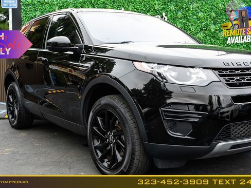 Used 2017 Land Rover Discovery Sport SE AWD/4WD image 4