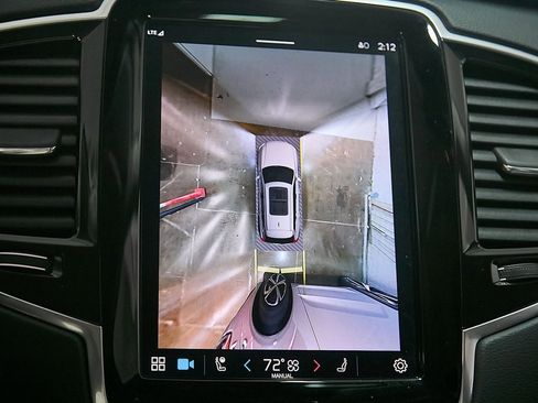 Certified 2023 Volvo XC90 B6 Ultimate w/ Lounge Package image 33