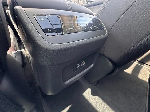 Certified 2025 Nissan Pathfinder SV w/ SV Premium Package FWD image 18