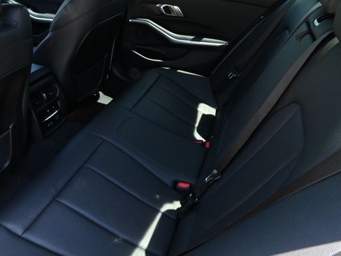 Used 2020 BMW 330i Sedan w/ Convenience Package RWD image 12