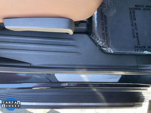 Used 2020 Buick Enclave Avenir w/ Avenir Technology Package image 57