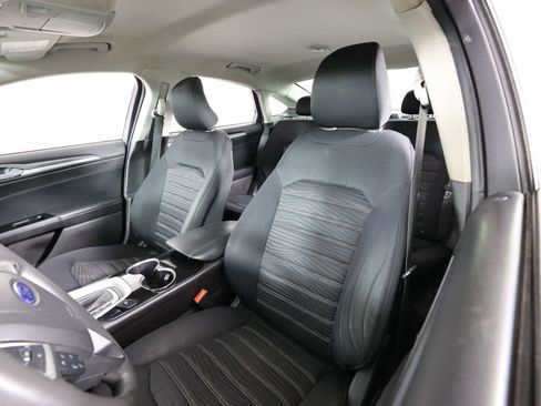 Used 2016 Ford Fusion SE FWD image 11