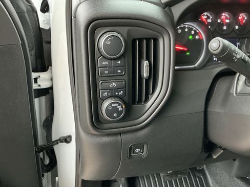 Used 2025 Chevrolet Silverado 1500 W/T w/ WT Value Package image 30