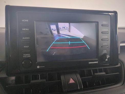 Used 2021 Toyota RAV4 LE FWD image 24