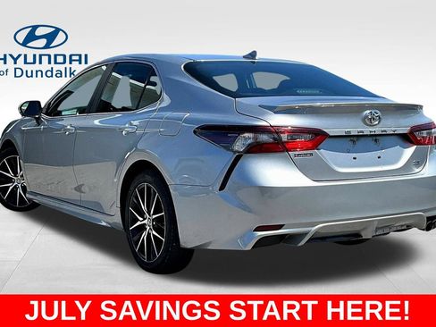 Used 2022 Toyota Camry SE FWD image 5