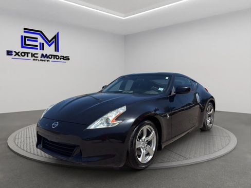Used 2009 Nissan 370Z Touring RWD image 1