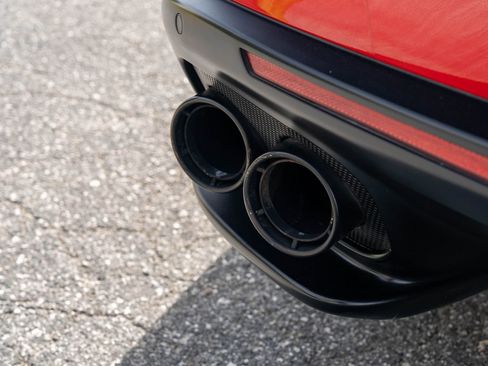 Used 2017 Ferrari GTC4Lusso image 17