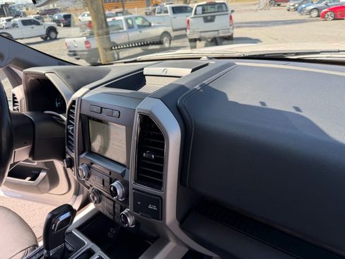 Used 2018 Ford F150 Lariat w/ Equipment Group 502A Luxury AWD/4WD image 26