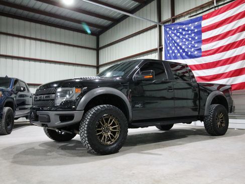 Used 2014 Ford F150 Raptor w/ Equipment Group 801A Luxury AWD/4WD image 1